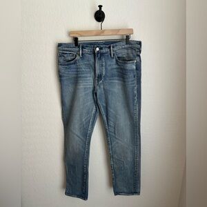 511 Men’s Medium Wash Levi’s Jeans